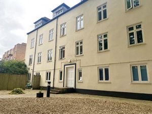 Photo 9- click for photo gallery